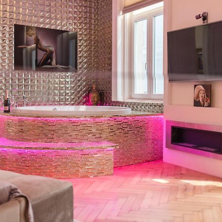 Budapest Eye Presidential With Jacuzzi & Sauna Exterior photo