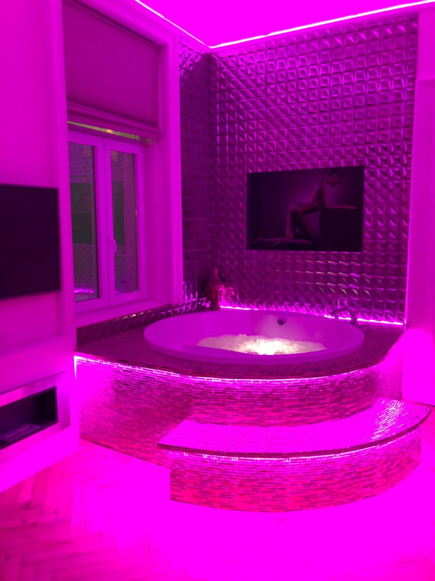 Budapest Eye Presidential With Jacuzzi & Sauna Exterior photo